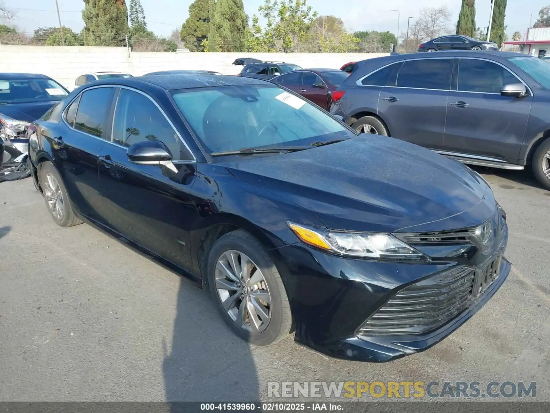 1 Photograph of a damaged car 4T1B11HK0KU767565 TOYOTA CAMRY 2019