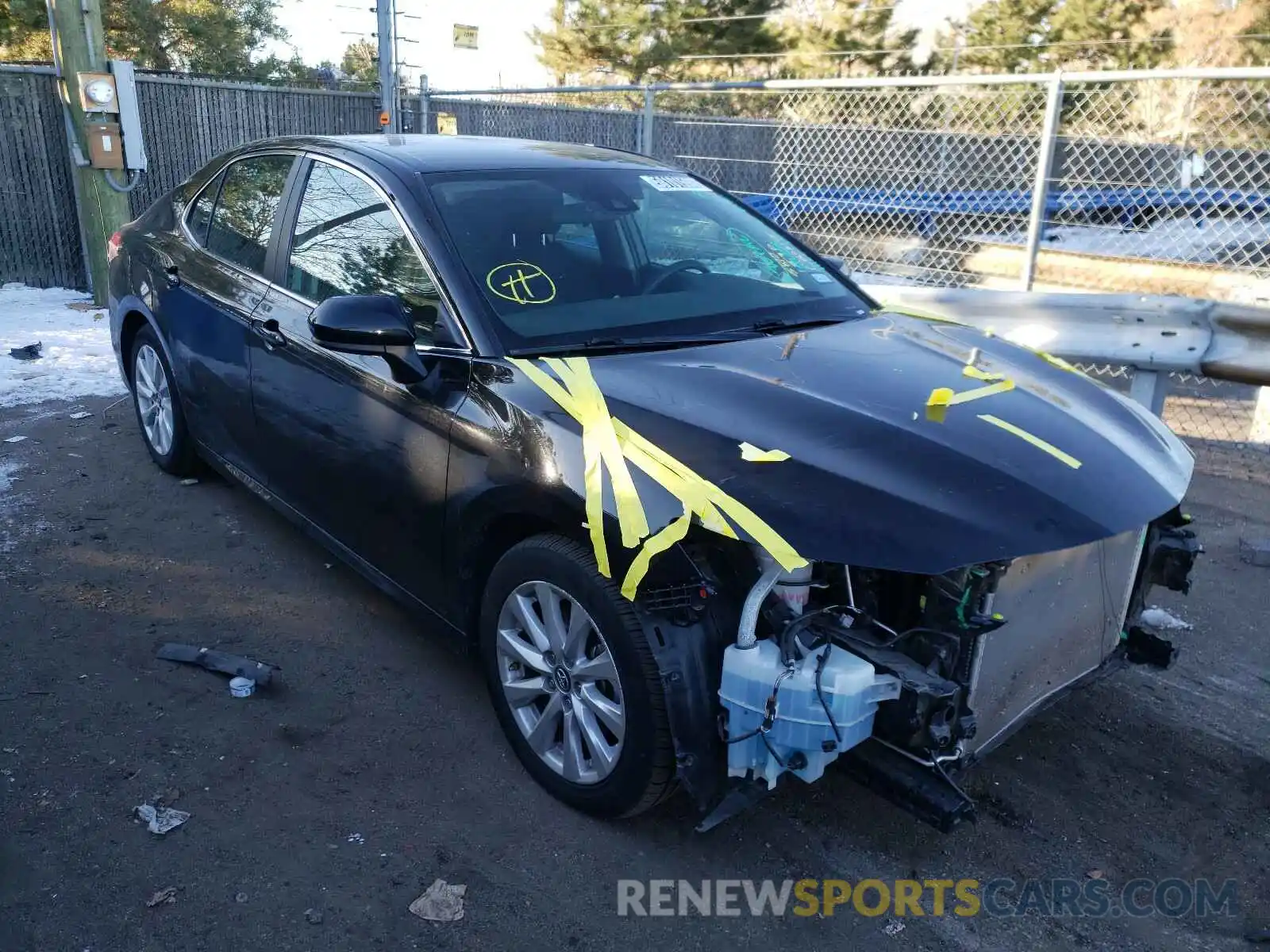 1 Photograph of a damaged car 4T1B11HK0KU768523 TOYOTA CAMRY 2019