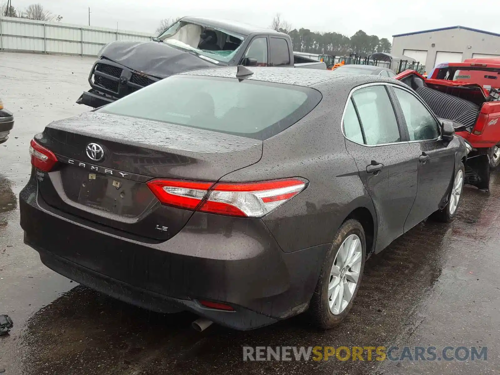 4 Photograph of a damaged car 4T1B11HK0KU768960 TOYOTA CAMRY 2019