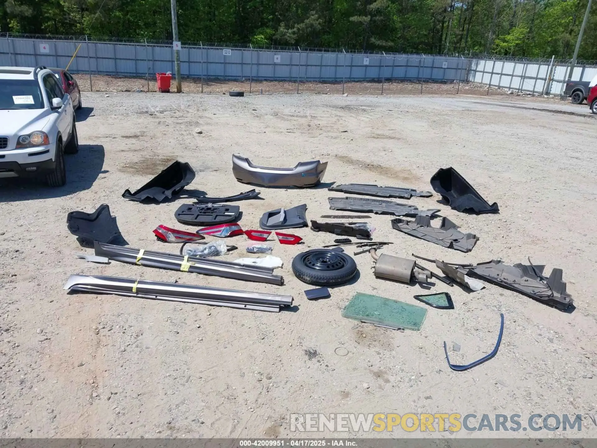 12 Photograph of a damaged car 4T1B11HK0KU771132 TOYOTA CAMRY 2019