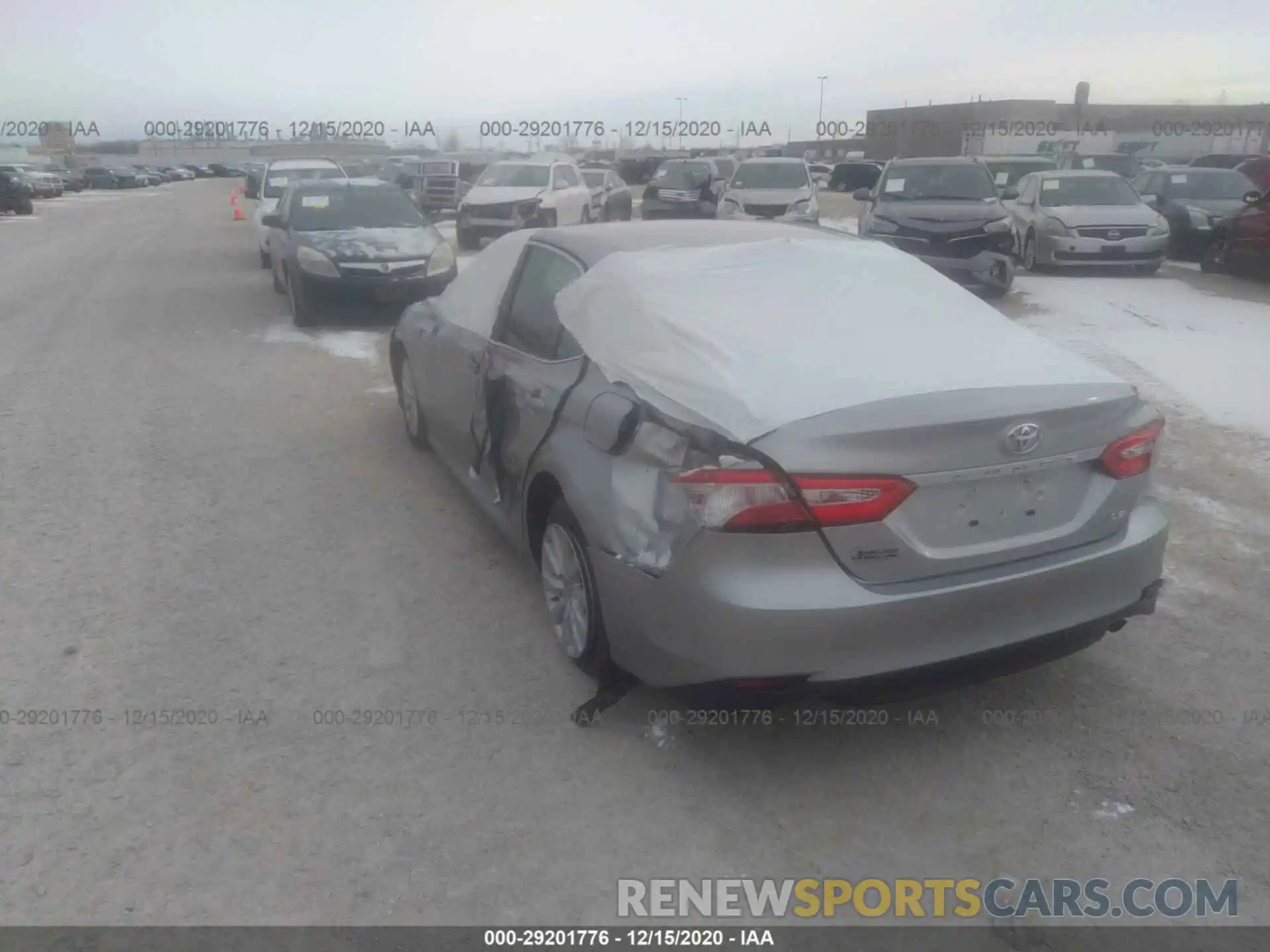 3 Photograph of a damaged car 4T1B11HK0KU773303 TOYOTA CAMRY 2019