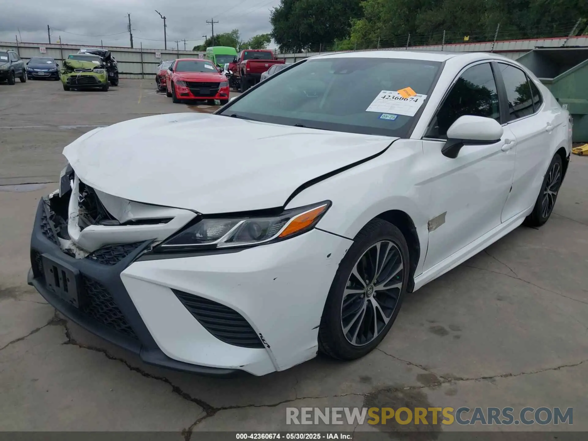2 Photograph of a damaged car 4T1B11HK0KU775035 TOYOTA CAMRY 2019