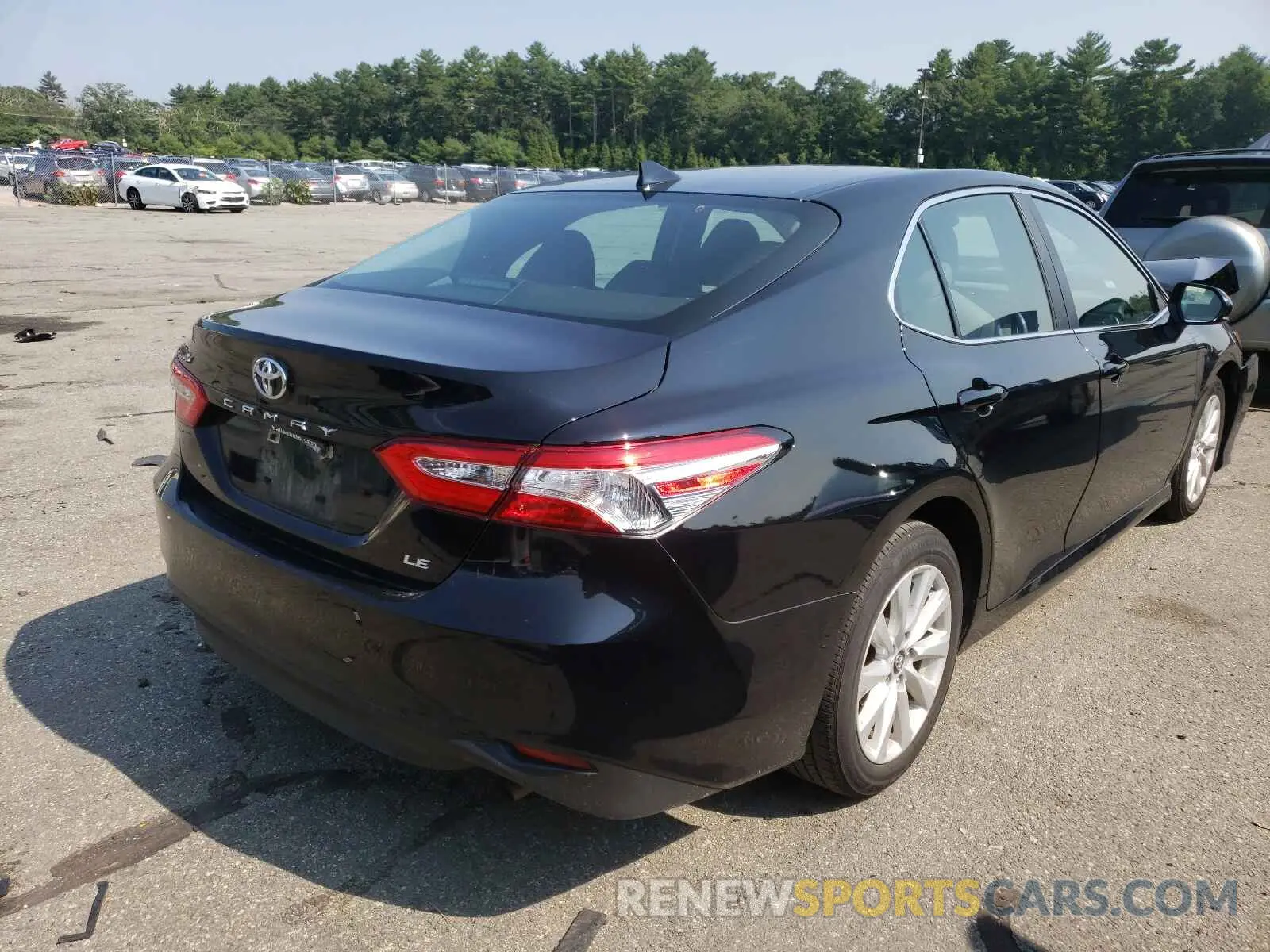 4 Photograph of a damaged car 4T1B11HK0KU776394 TOYOTA CAMRY 2019