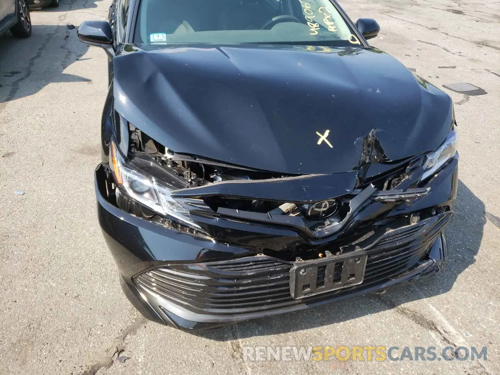 9 Photograph of a damaged car 4T1B11HK0KU776394 TOYOTA CAMRY 2019