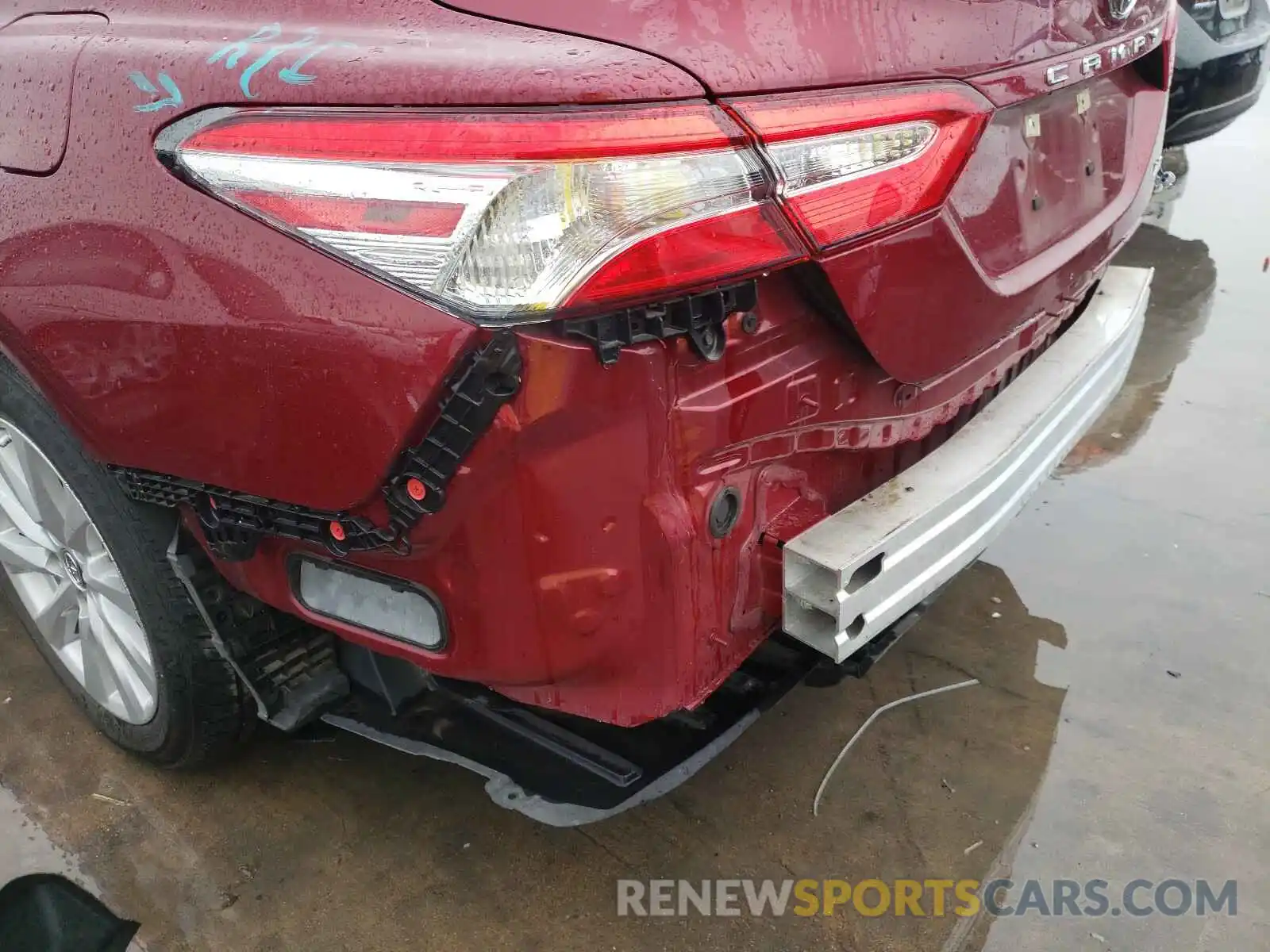 9 Photograph of a damaged car 4T1B11HK0KU776475 TOYOTA CAMRY 2019