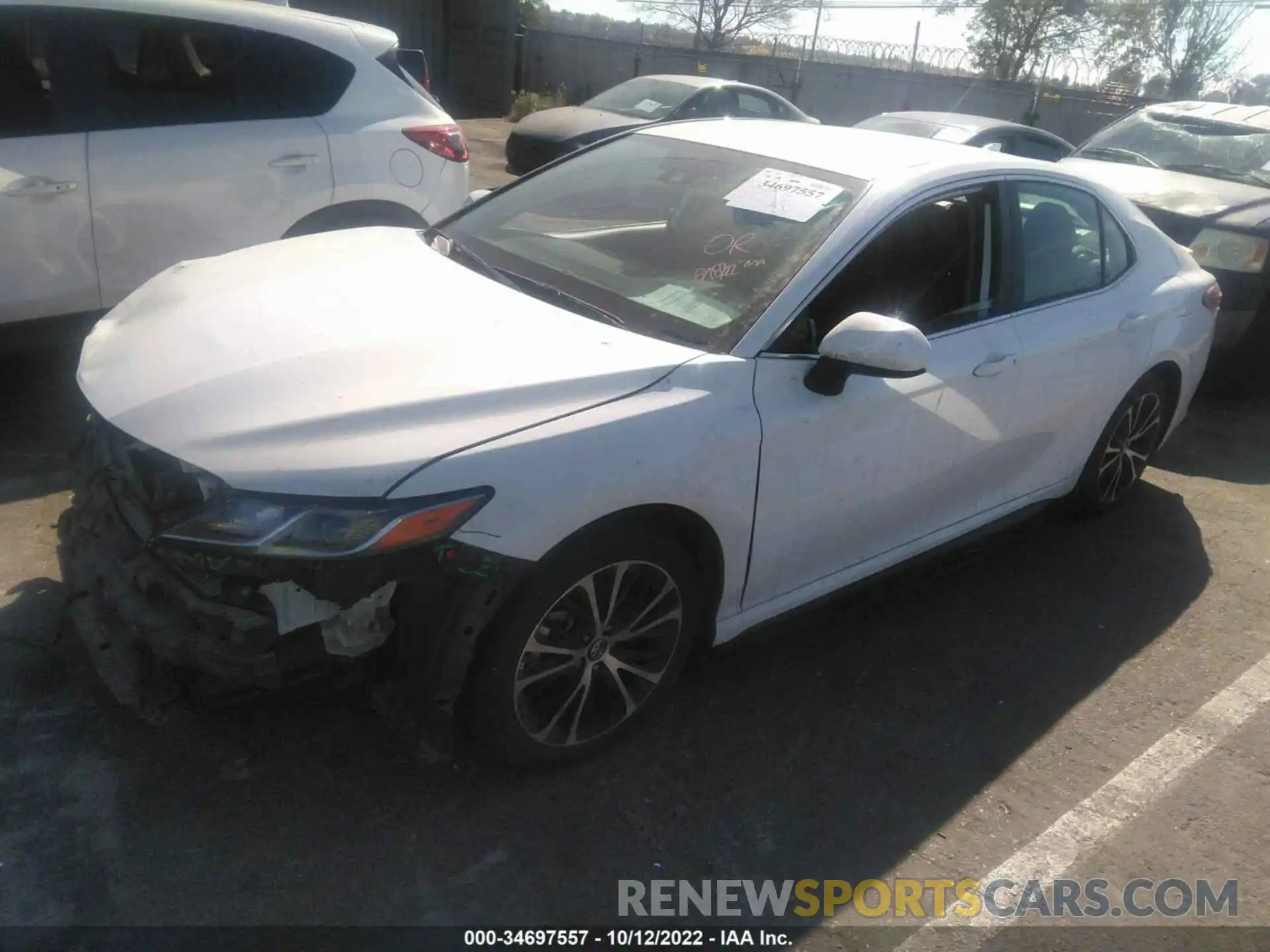 2 Photograph of a damaged car 4T1B11HK0KU781336 TOYOTA CAMRY 2019