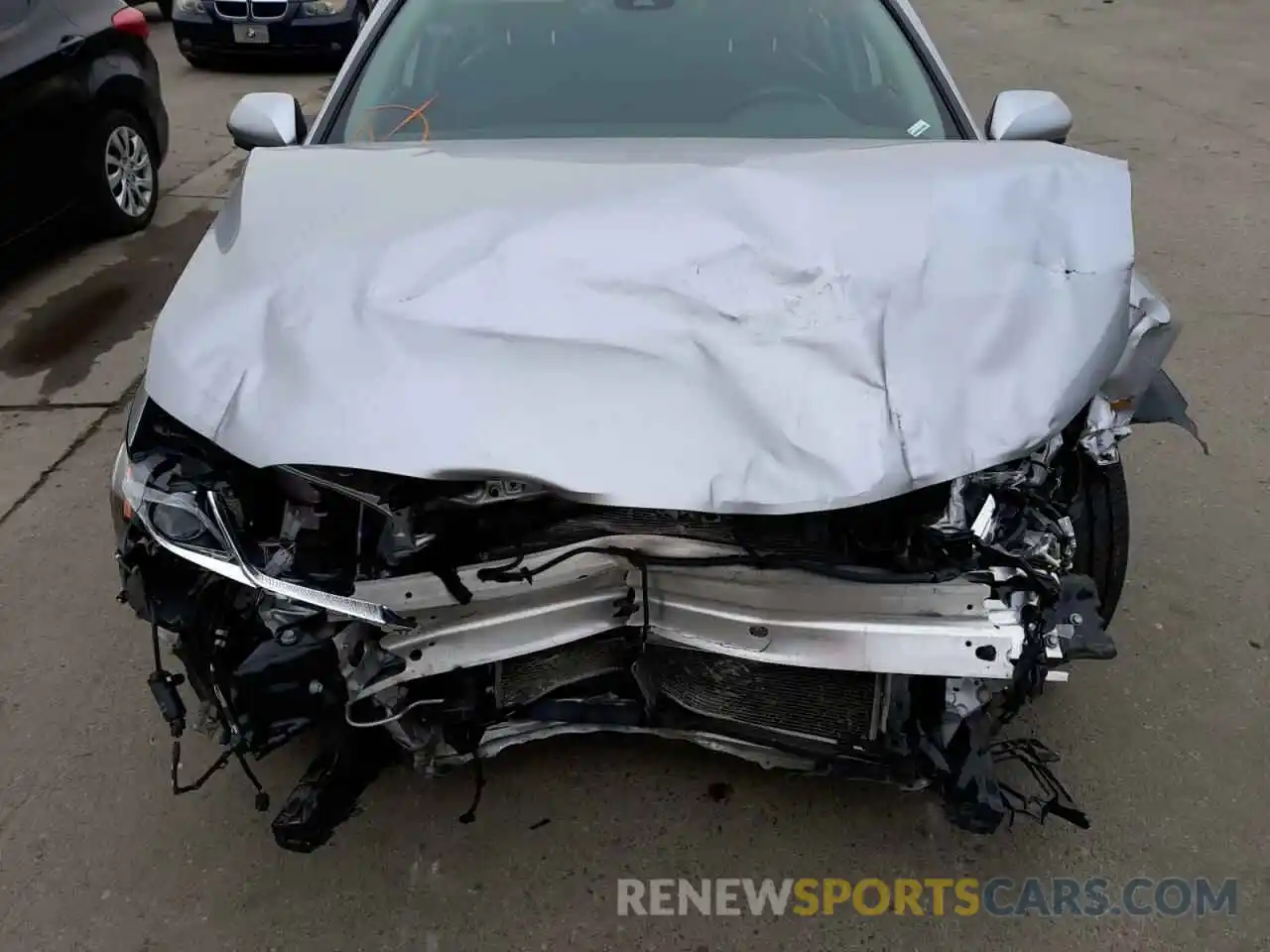 9 Photograph of a damaged car 4T1B11HK0KU782731 TOYOTA CAMRY 2019