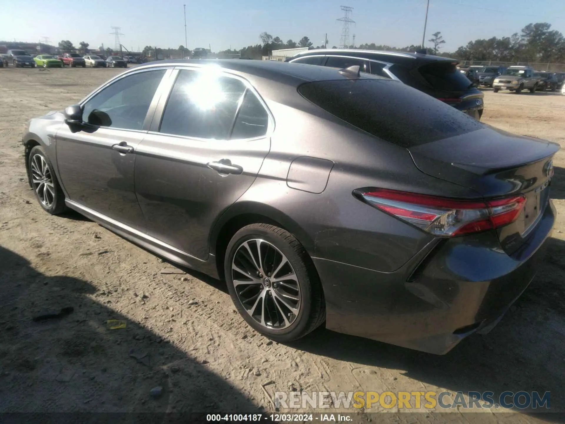 3 Photograph of a damaged car 4T1B11HK0KU784799 TOYOTA CAMRY 2019