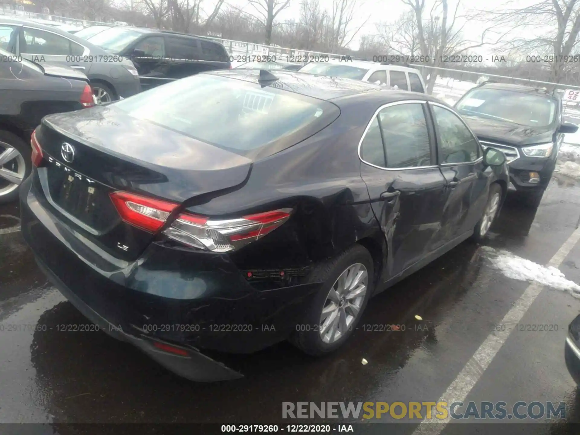 4 Photograph of a damaged car 4T1B11HK0KU785838 TOYOTA CAMRY 2019