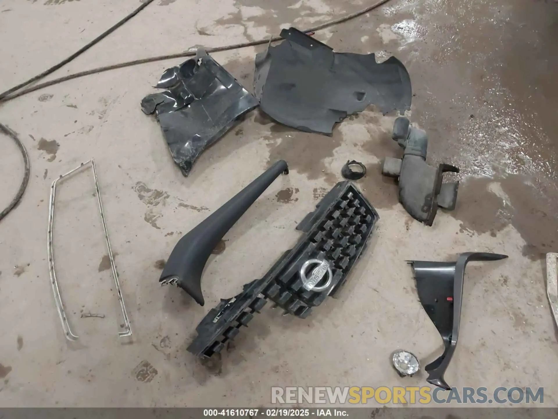 12 Photograph of a damaged car 4T1B11HK0KU788433 TOYOTA CAMRY 2019