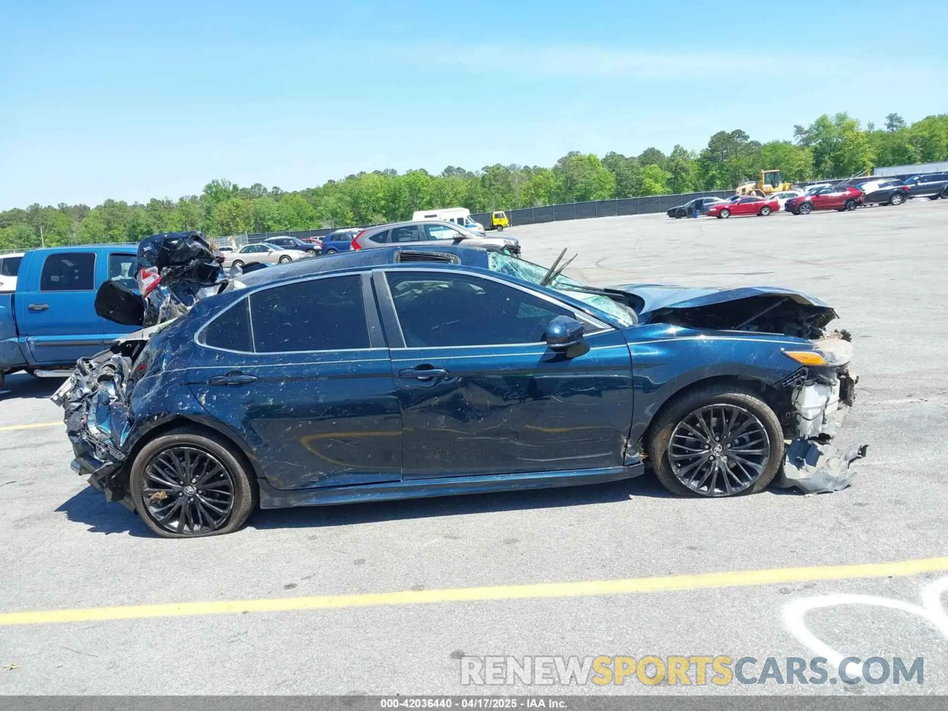 13 Photograph of a damaged car 4T1B11HK0KU790070 TOYOTA CAMRY 2019
