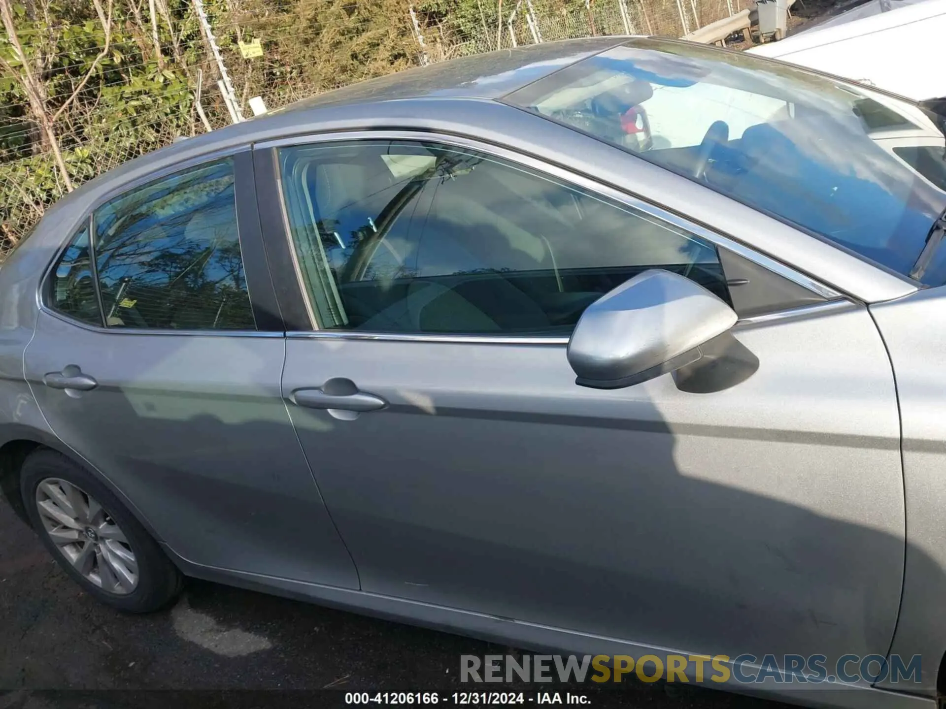 13 Photograph of a damaged car 4T1B11HK0KU791767 TOYOTA CAMRY 2019