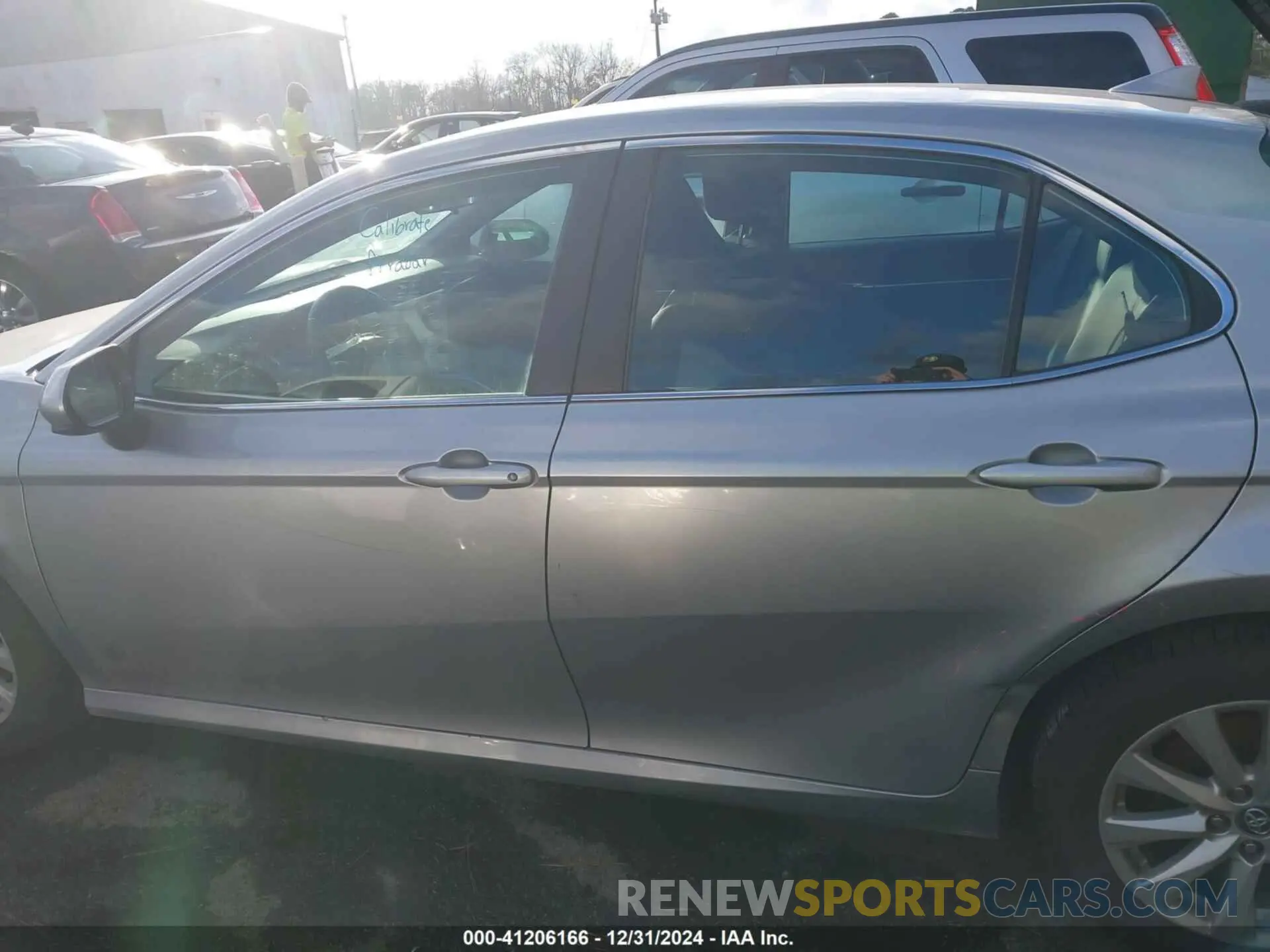 14 Photograph of a damaged car 4T1B11HK0KU791767 TOYOTA CAMRY 2019
