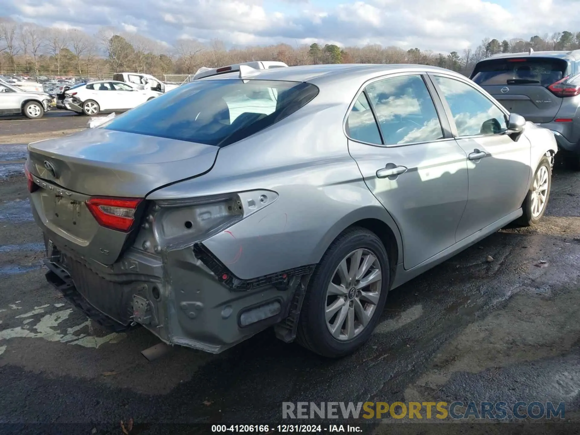 4 Photograph of a damaged car 4T1B11HK0KU791767 TOYOTA CAMRY 2019