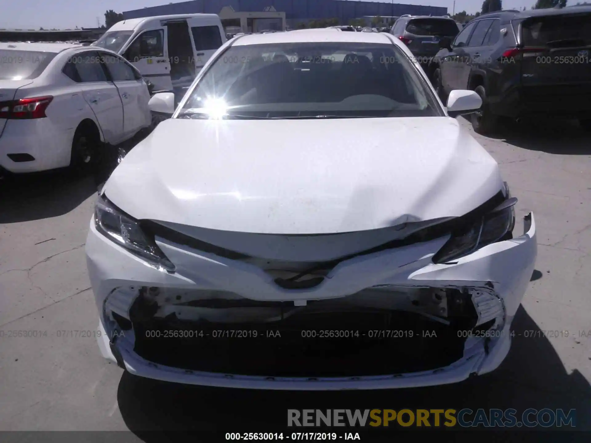 6 Photograph of a damaged car 4T1B11HK0KU792241 TOYOTA CAMRY 2019