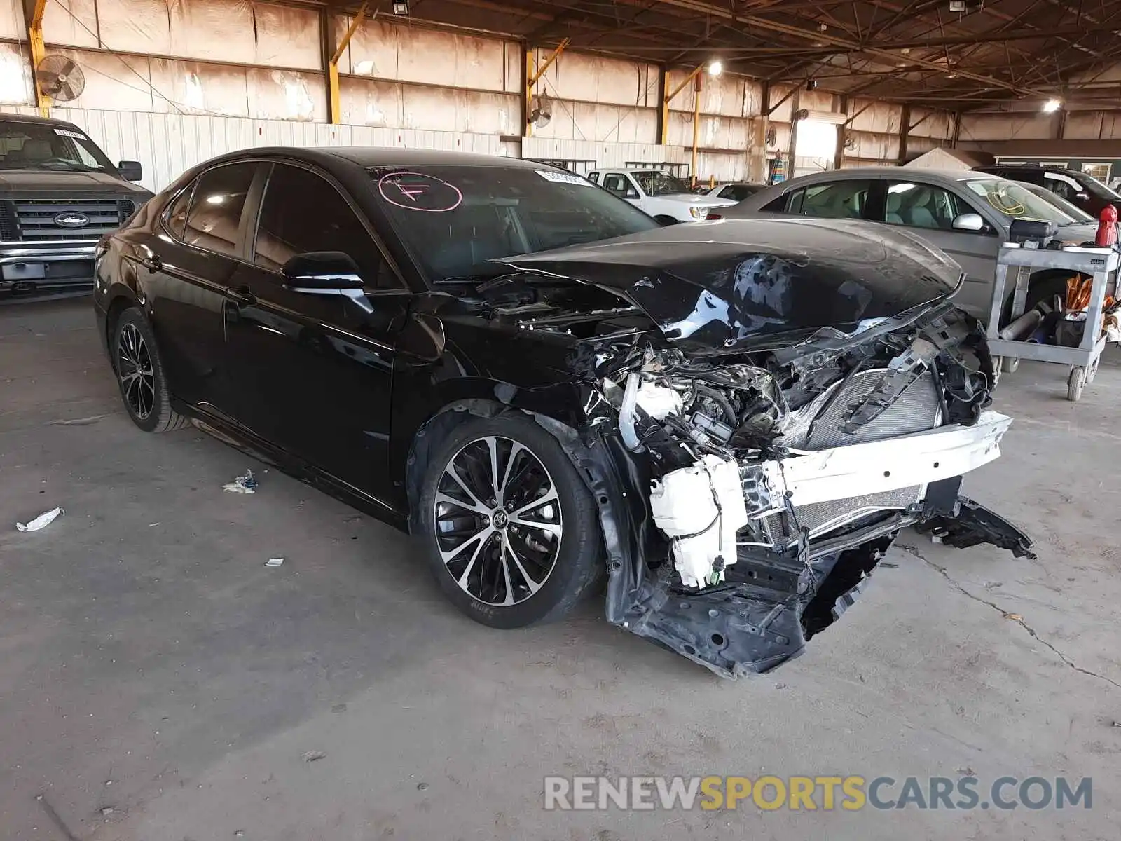 1 Photograph of a damaged car 4T1B11HK0KU792949 TOYOTA CAMRY 2019