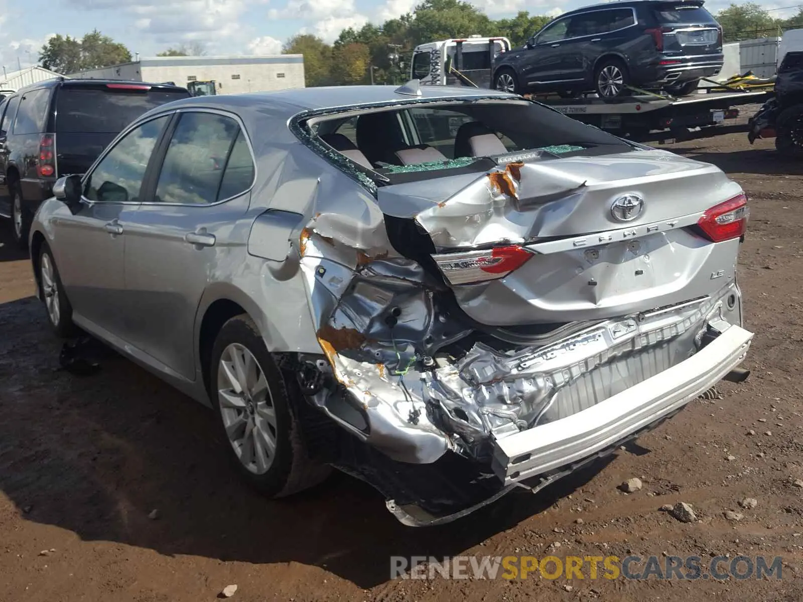 3 Photograph of a damaged car 4T1B11HK0KU793180 TOYOTA CAMRY 2019
