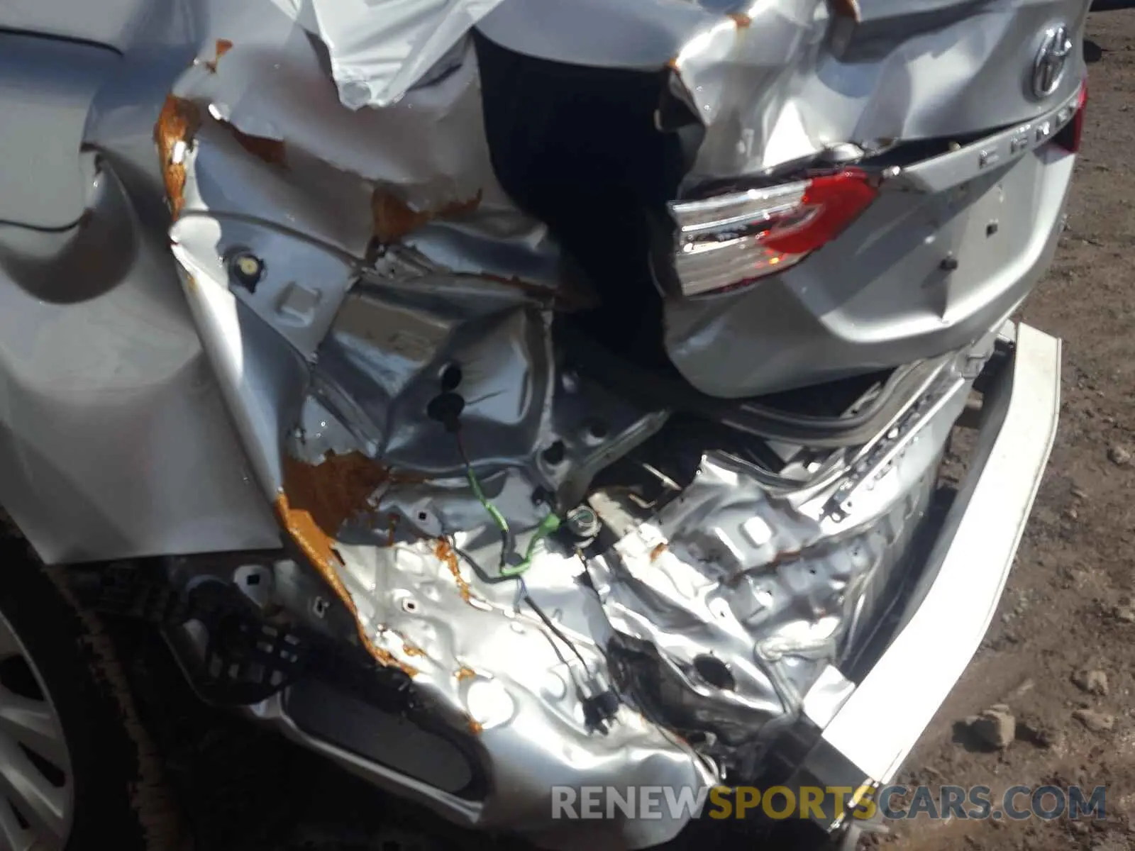 9 Photograph of a damaged car 4T1B11HK0KU793180 TOYOTA CAMRY 2019