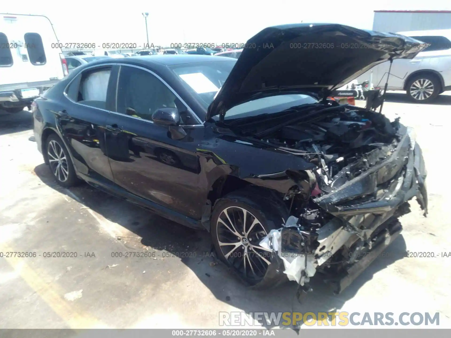 1 Photograph of a damaged car 4T1B11HK0KU795267 TOYOTA CAMRY 2019