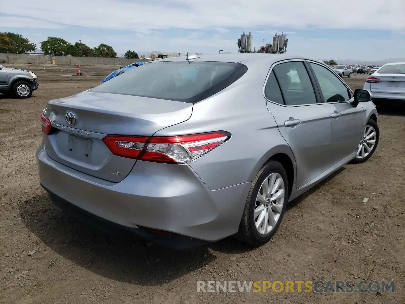 4 Photograph of a damaged car 4T1B11HK0KU803447 TOYOTA CAMRY 2019