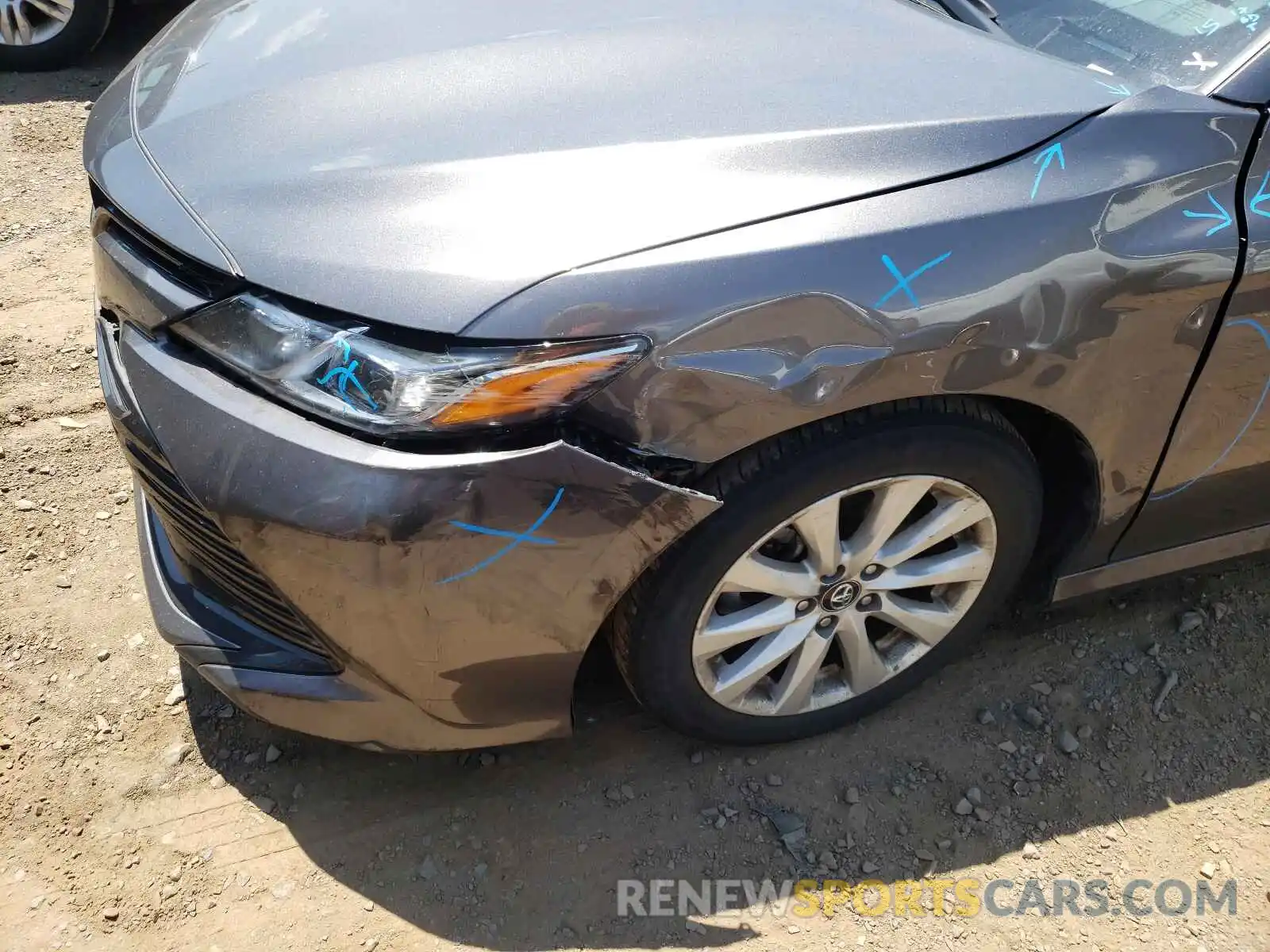 9 Photograph of a damaged car 4T1B11HK0KU804260 TOYOTA CAMRY 2019