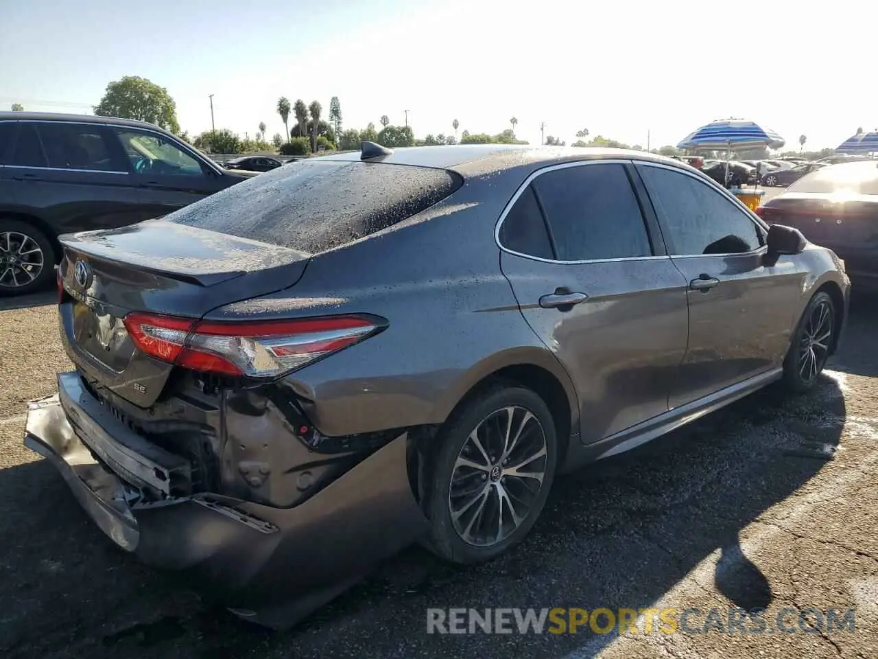 3 Photograph of a damaged car 4T1B11HK0KU804940 TOYOTA CAMRY 2019