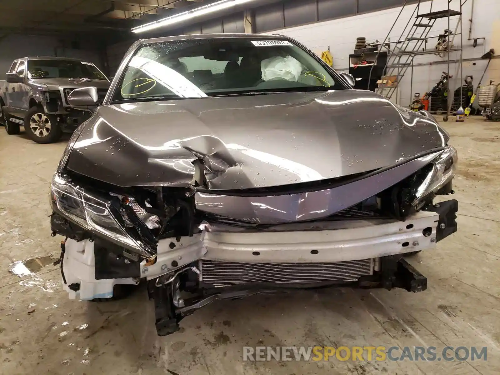 9 Photograph of a damaged car 4T1B11HK0KU804968 TOYOTA CAMRY 2019