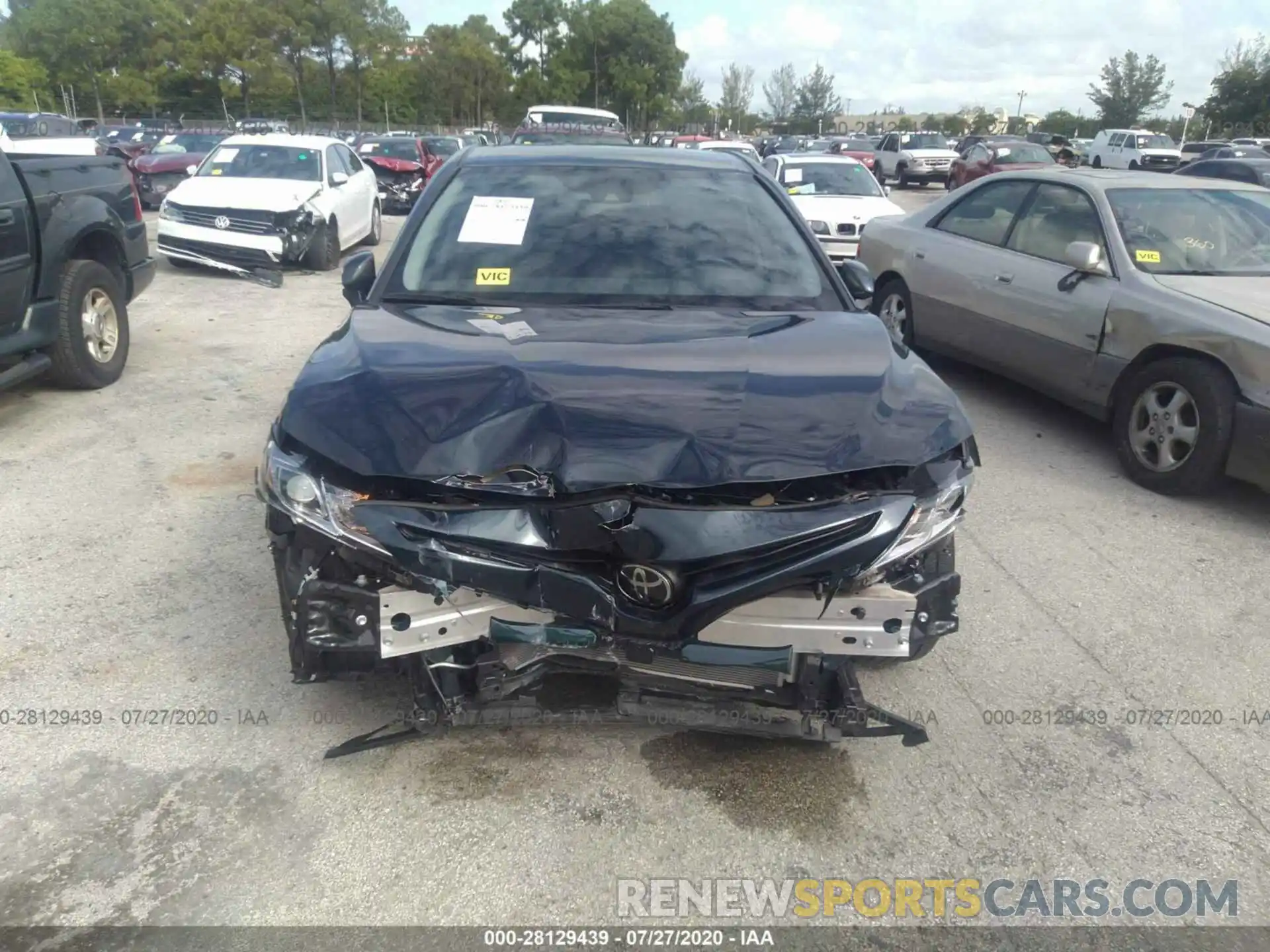 6 Photograph of a damaged car 4T1B11HK0KU806543 TOYOTA CAMRY 2019