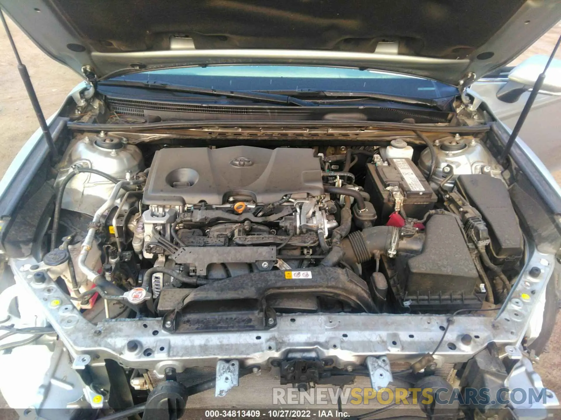 10 Photograph of a damaged car 4T1B11HK0KU807725 TOYOTA CAMRY 2019