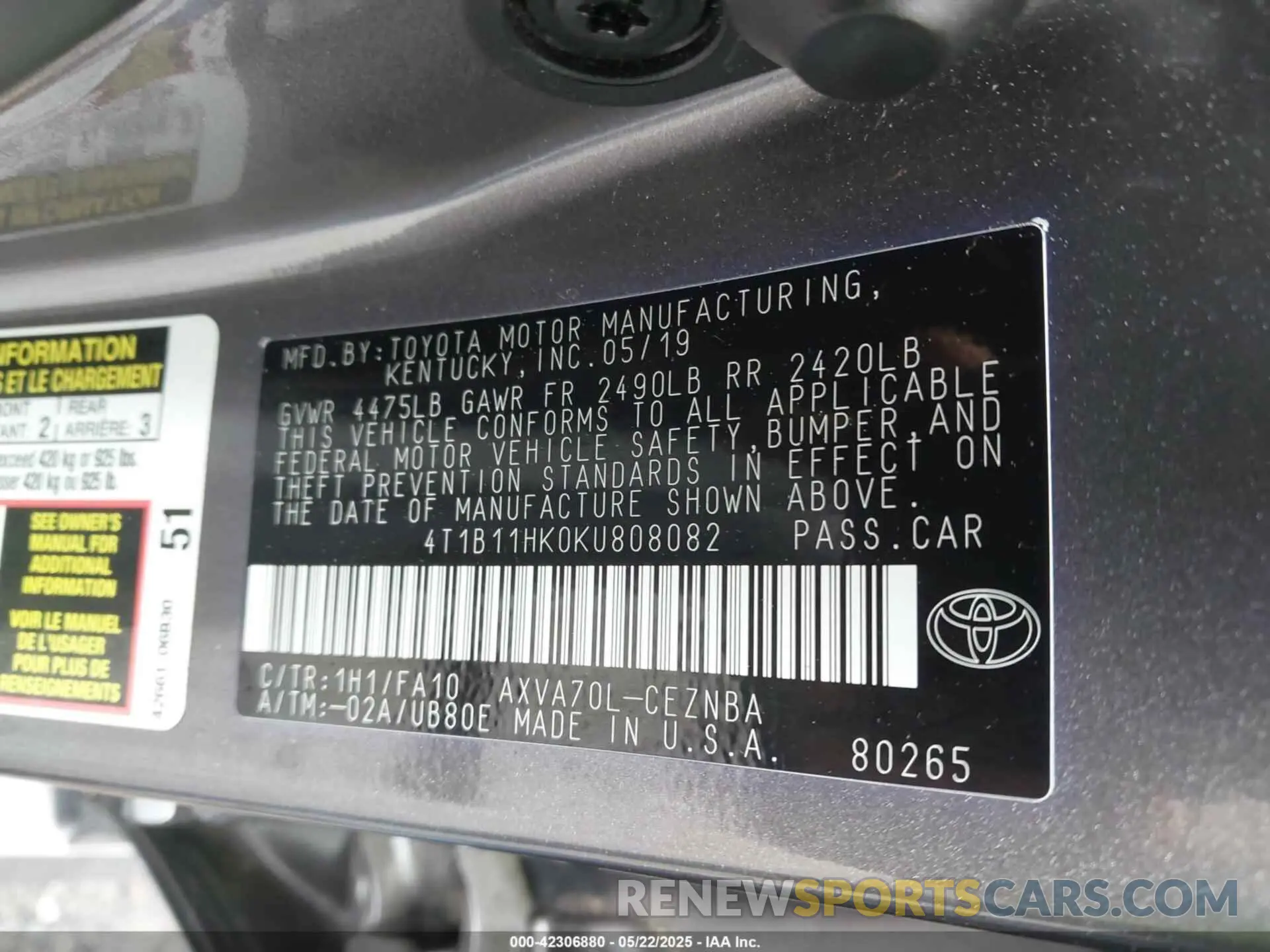 9 Photograph of a damaged car 4T1B11HK0KU808082 TOYOTA CAMRY 2019