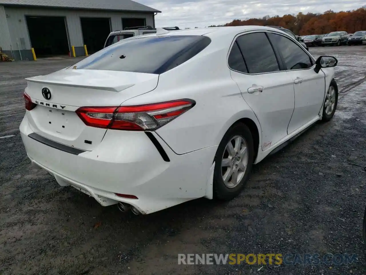 4 Photograph of a damaged car 4T1B11HK0KU808552 TOYOTA CAMRY 2019