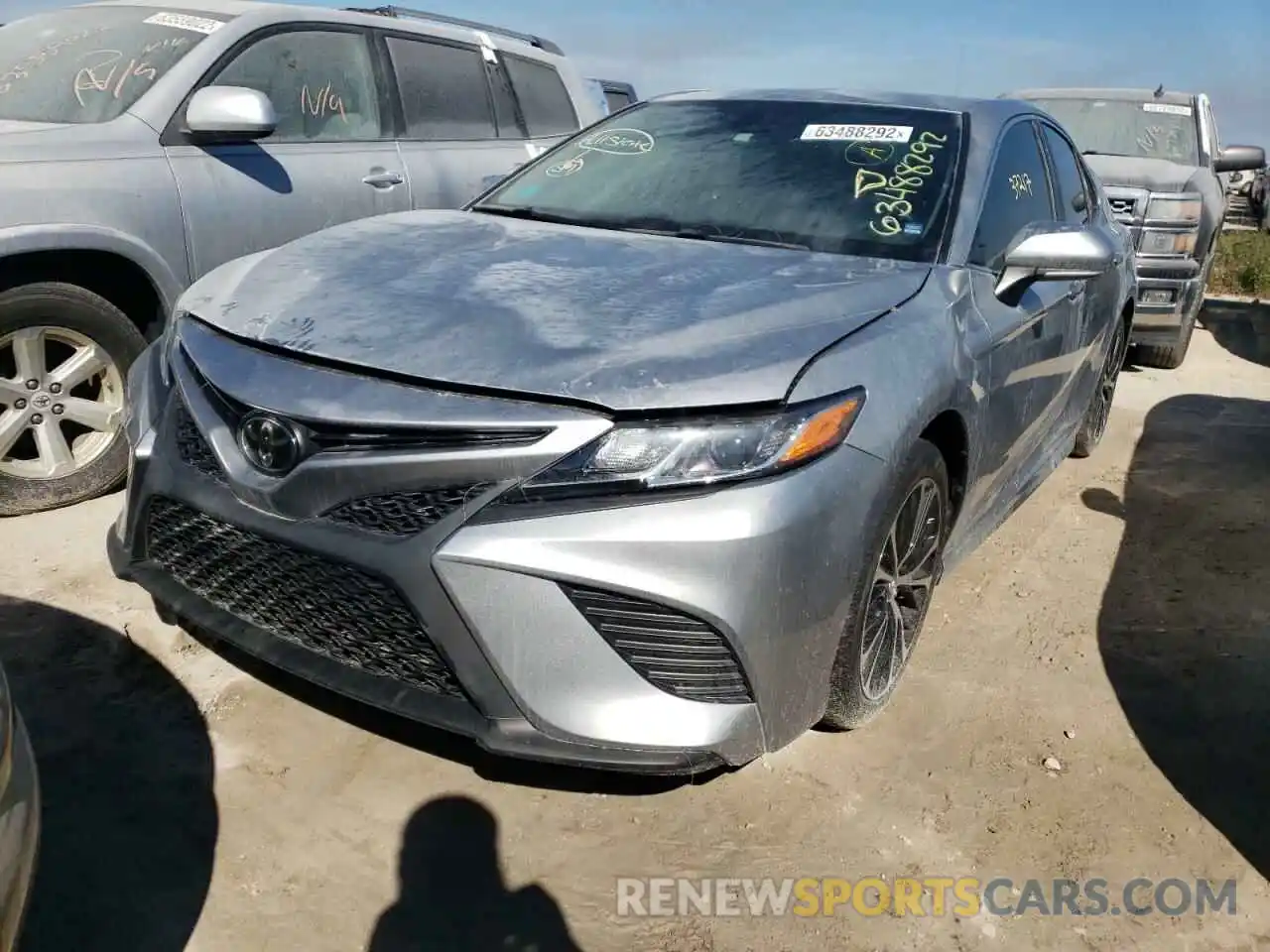 2 Photograph of a damaged car 4T1B11HK0KU808891 TOYOTA CAMRY 2019