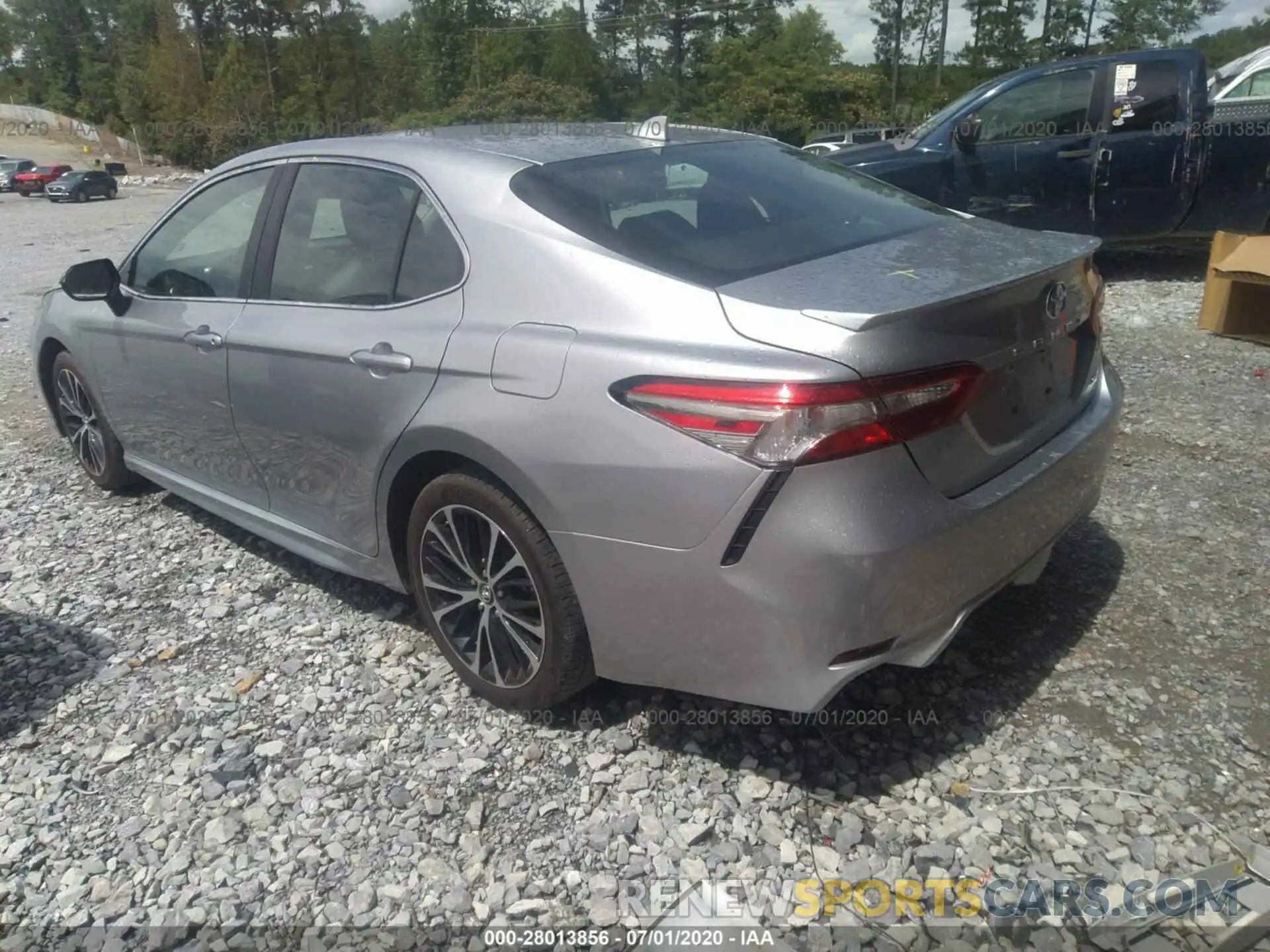 3 Photograph of a damaged car 4T1B11HK0KU810009 TOYOTA CAMRY 2019