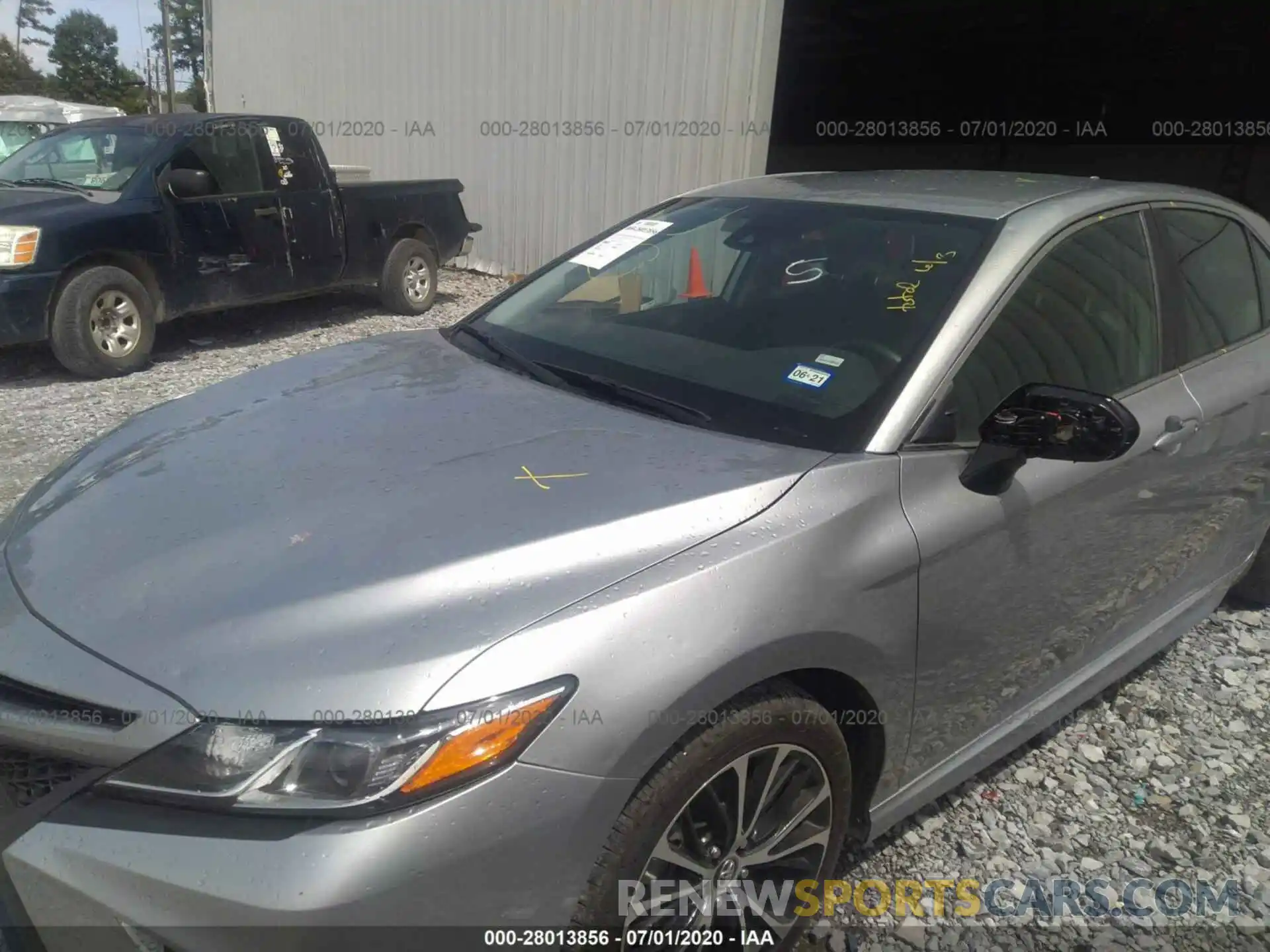 6 Photograph of a damaged car 4T1B11HK0KU810009 TOYOTA CAMRY 2019