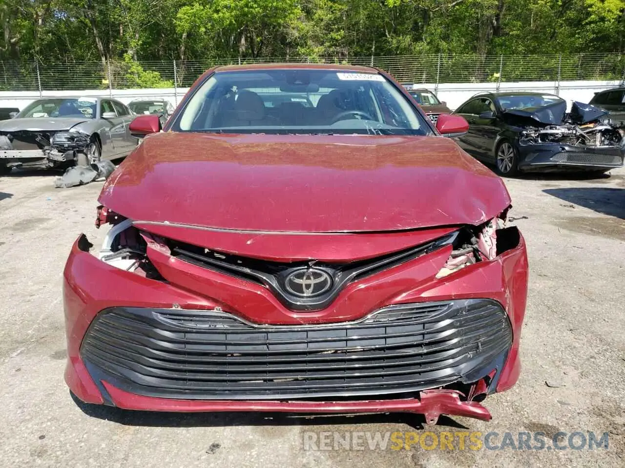 5 Photograph of a damaged car 4T1B11HK0KU810494 TOYOTA CAMRY 2019