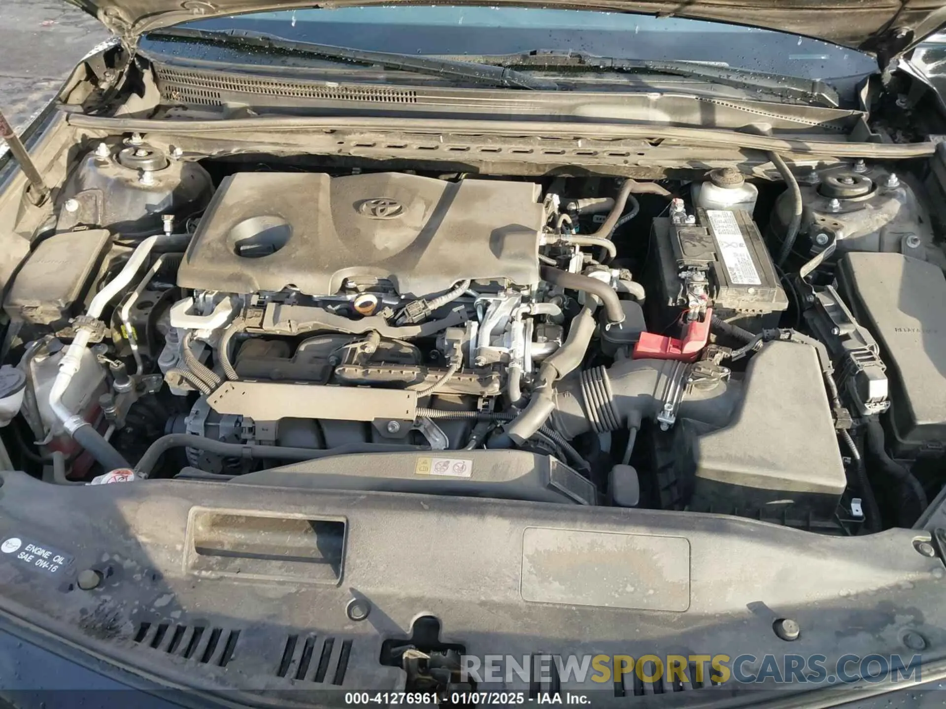 10 Photograph of a damaged car 4T1B11HK0KU810527 TOYOTA CAMRY 2019