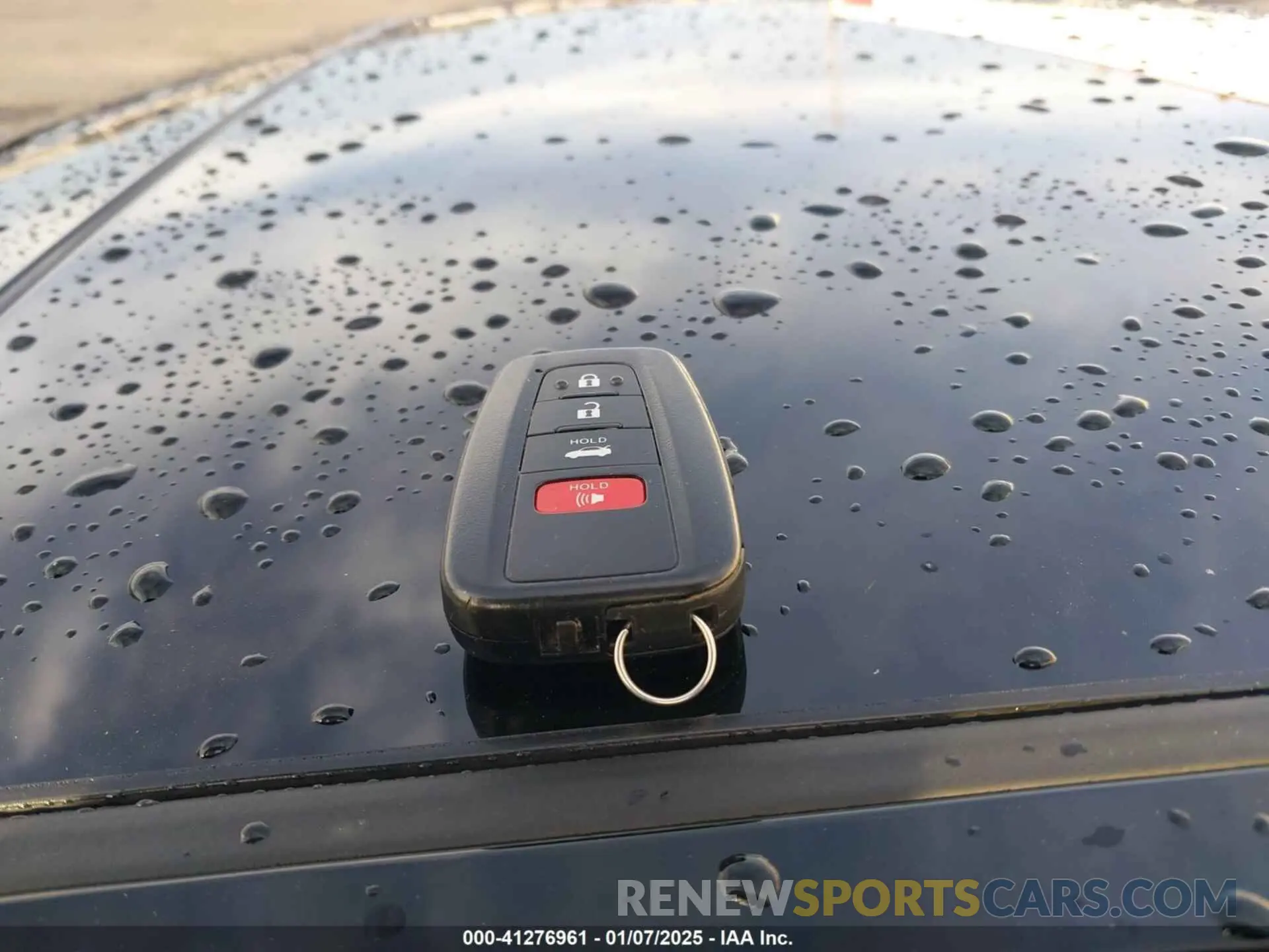 11 Photograph of a damaged car 4T1B11HK0KU810527 TOYOTA CAMRY 2019