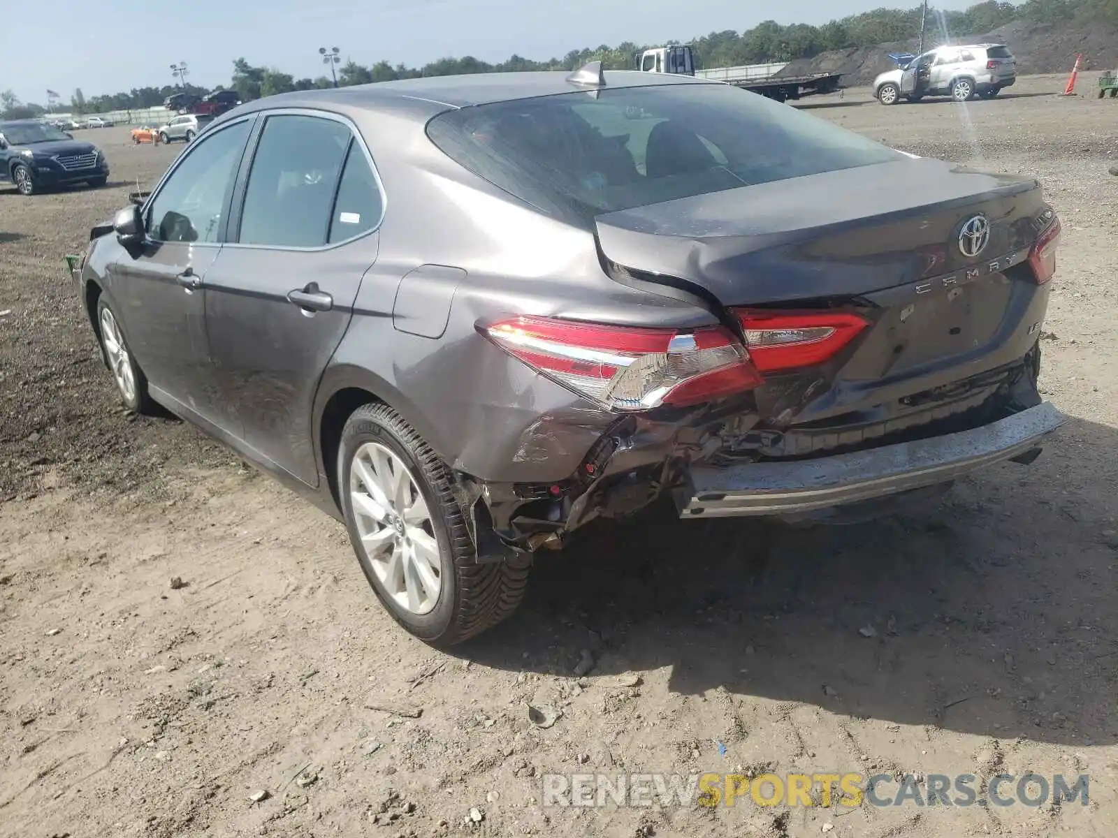 3 Photograph of a damaged car 4T1B11HK0KU811077 TOYOTA CAMRY 2019