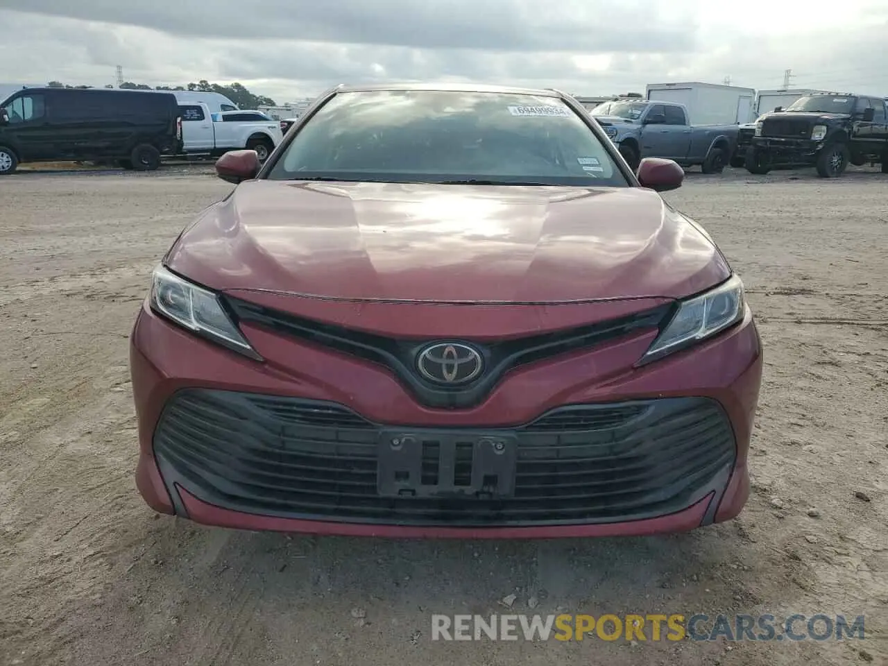 5 Photograph of a damaged car 4T1B11HK0KU813119 TOYOTA CAMRY 2019
