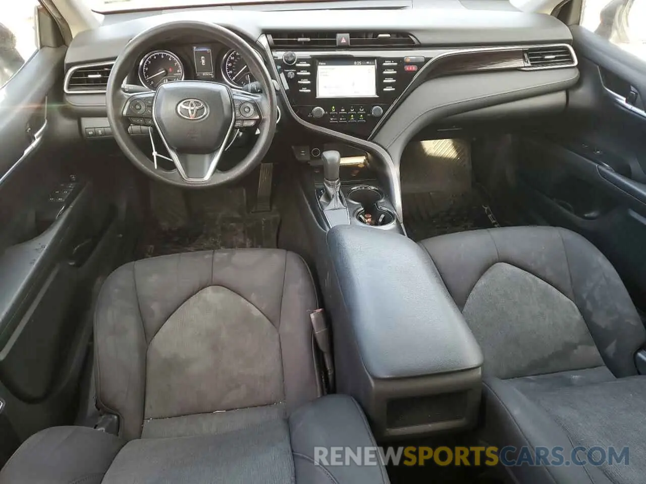 8 Photograph of a damaged car 4T1B11HK0KU813119 TOYOTA CAMRY 2019