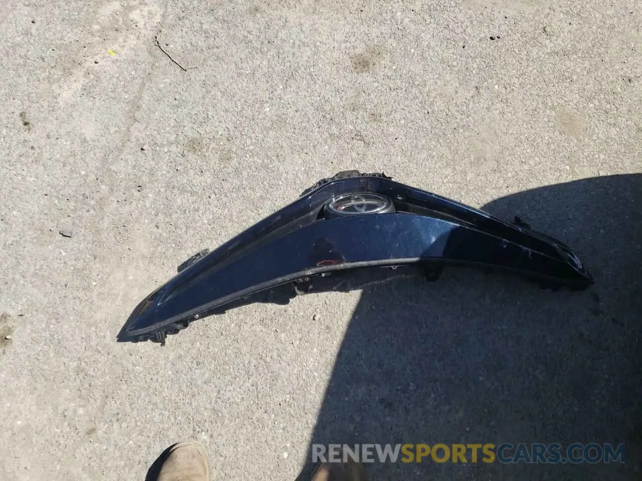 12 Photograph of a damaged car 4T1B11HK0KU813427 TOYOTA CAMRY 2019