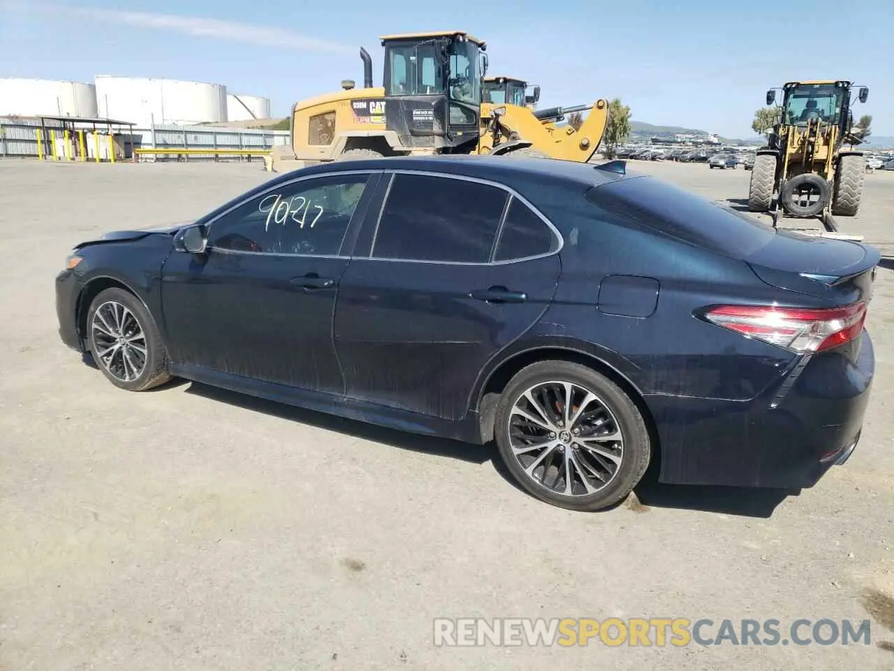 2 Photograph of a damaged car 4T1B11HK0KU813427 TOYOTA CAMRY 2019