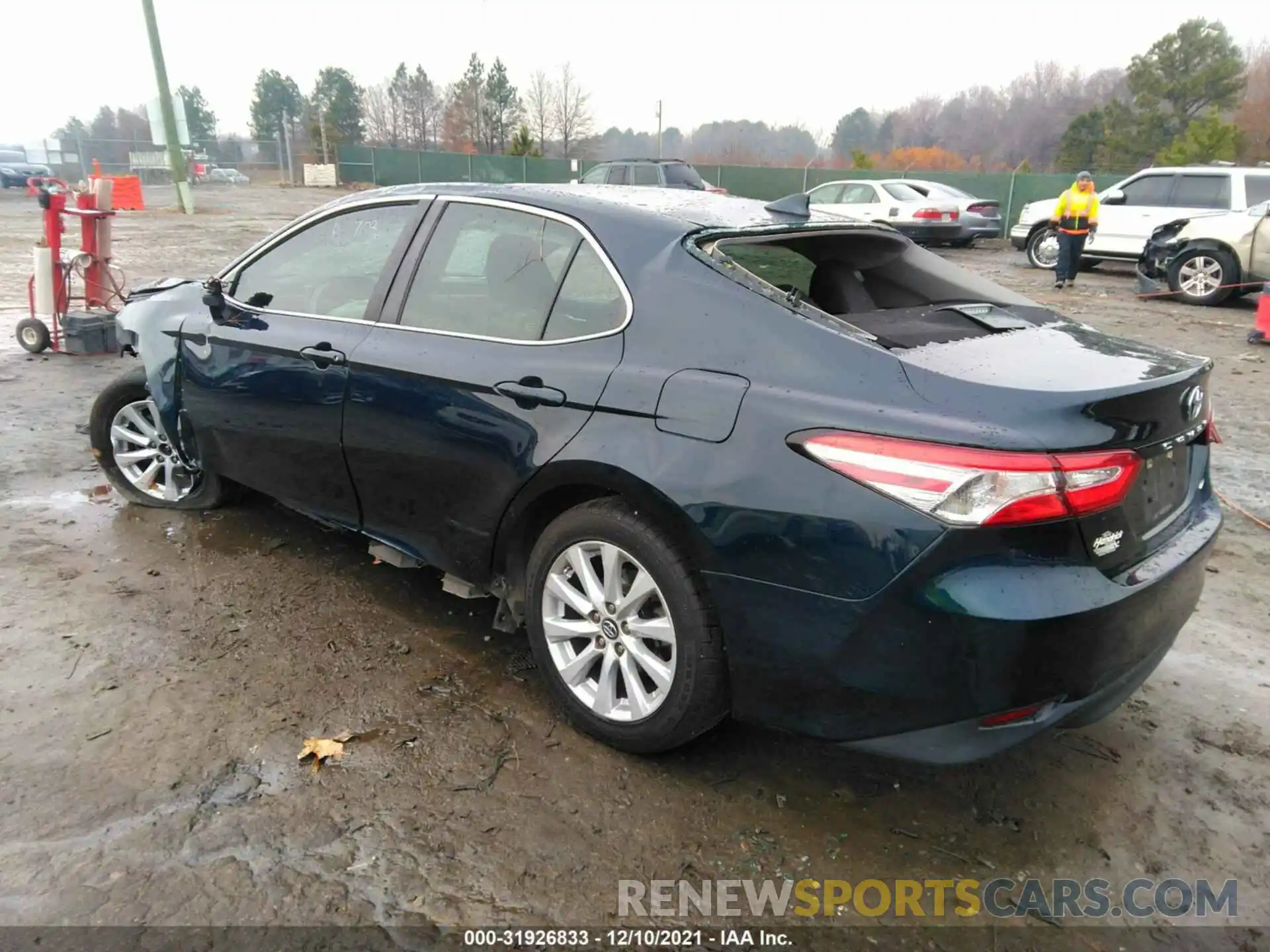 3 Photograph of a damaged car 4T1B11HK0KU817378 TOYOTA CAMRY 2019