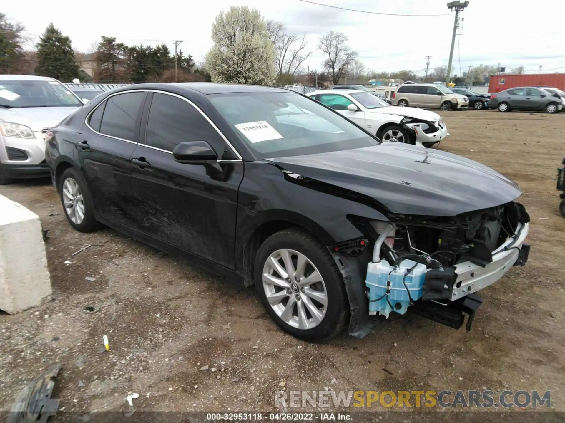 1 Photograph of a damaged car 4T1B11HK0KU819230 TOYOTA CAMRY 2019