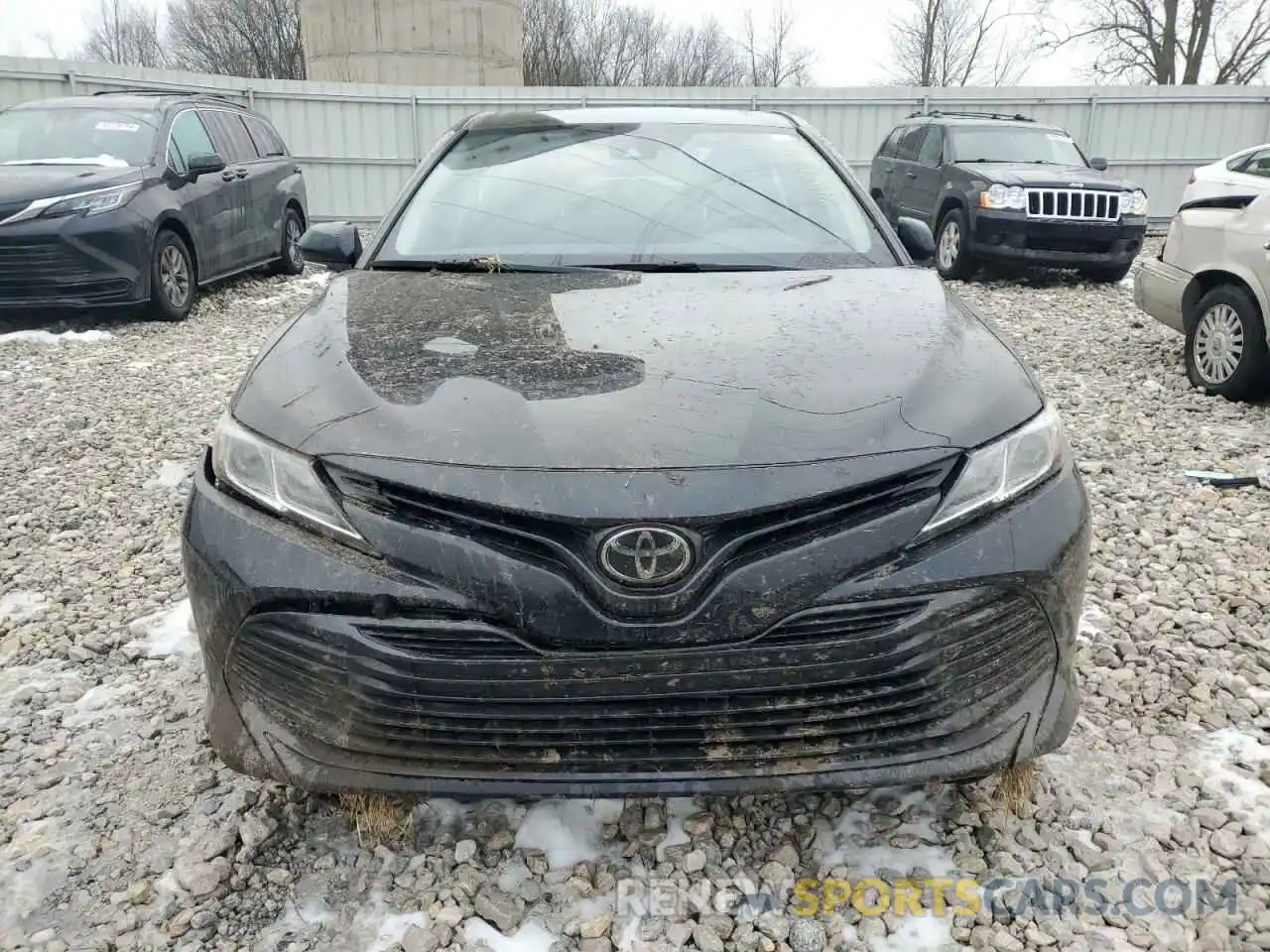 5 Photograph of a damaged car 4T1B11HK0KU820698 TOYOTA CAMRY 2019