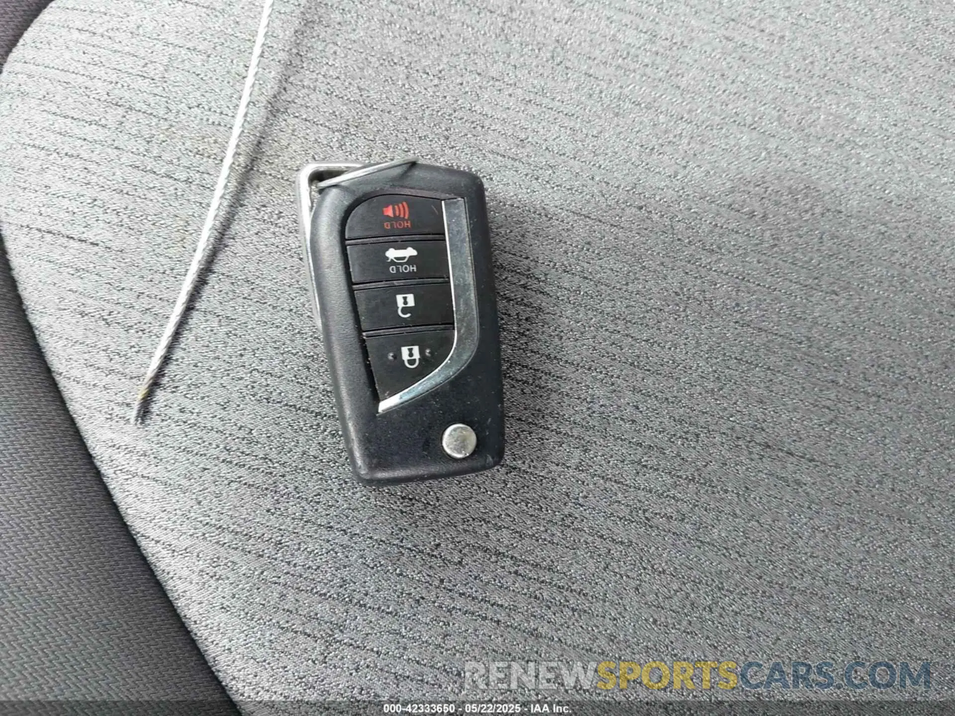 11 Photograph of a damaged car 4T1B11HK0KU821995 TOYOTA CAMRY 2019
