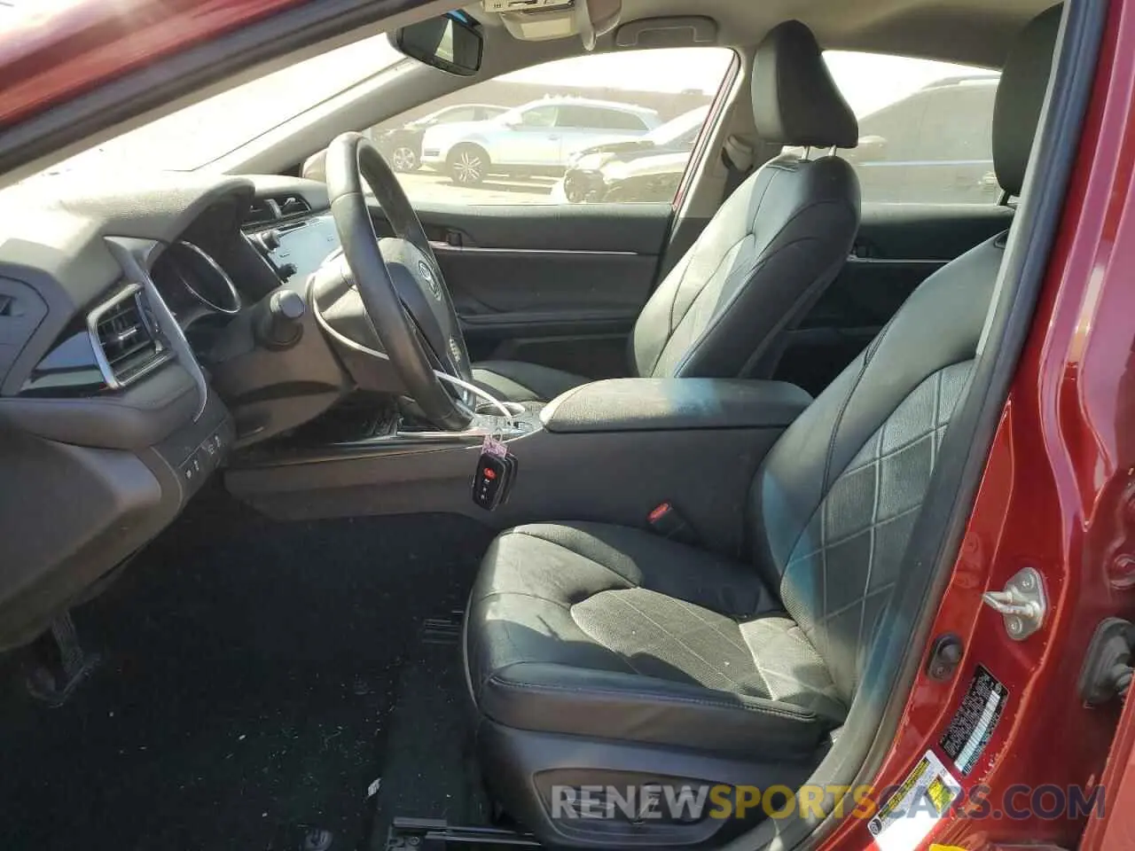 7 Photograph of a damaged car 4T1B11HK0KU824301 TOYOTA CAMRY 2019