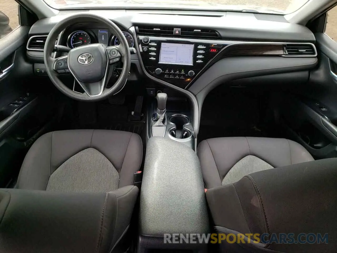 8 Photograph of a damaged car 4T1B11HK0KU825545 TOYOTA CAMRY 2019