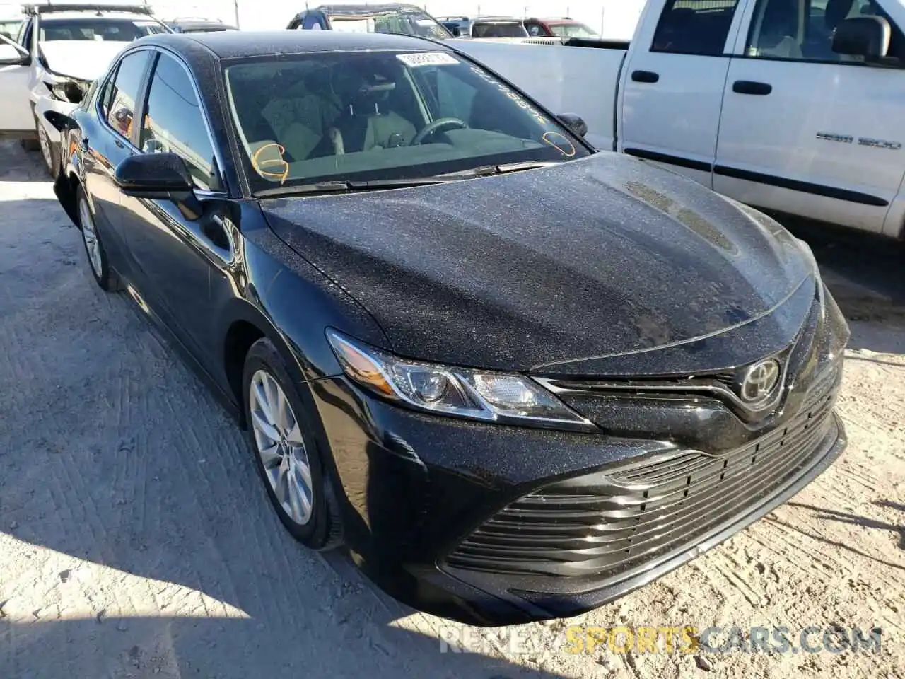 1 Photograph of a damaged car 4T1B11HK0KU827554 TOYOTA CAMRY 2019