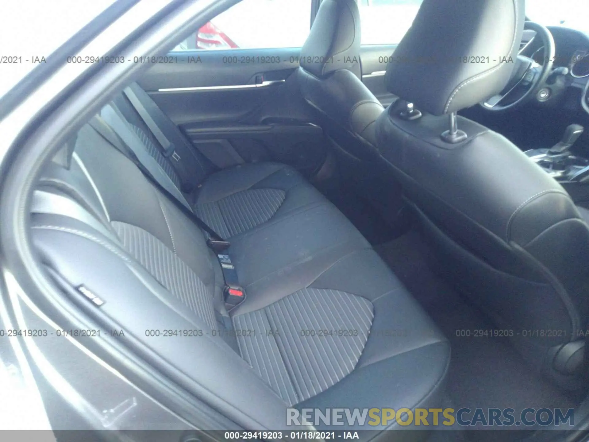 8 Photograph of a damaged car 4T1B11HK0KU828008 TOYOTA CAMRY 2019